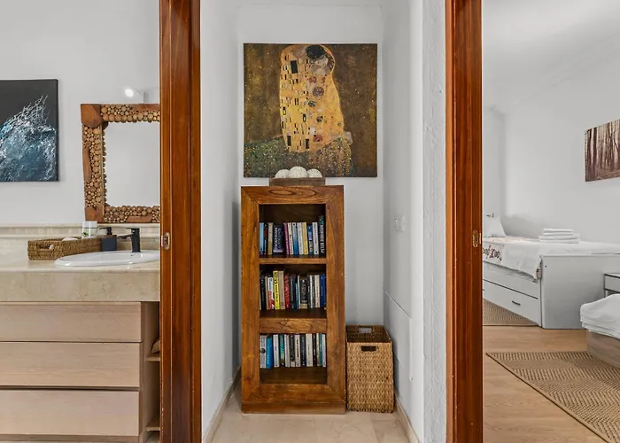 Olivina فيلة بلايا بلانكا