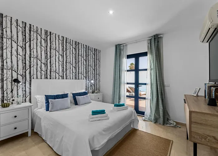 Olivina * Playa Blanca (Lanzarote)